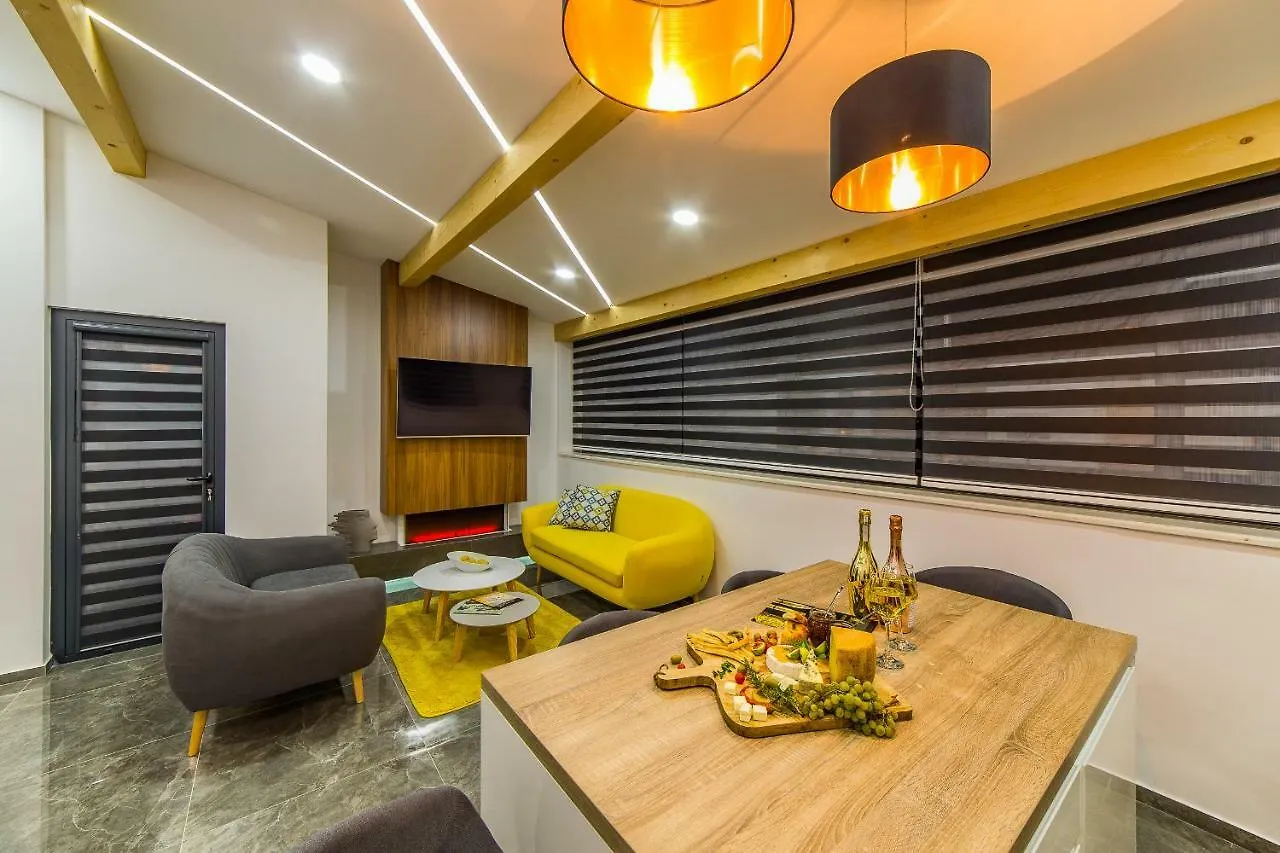 La Vela Luxury